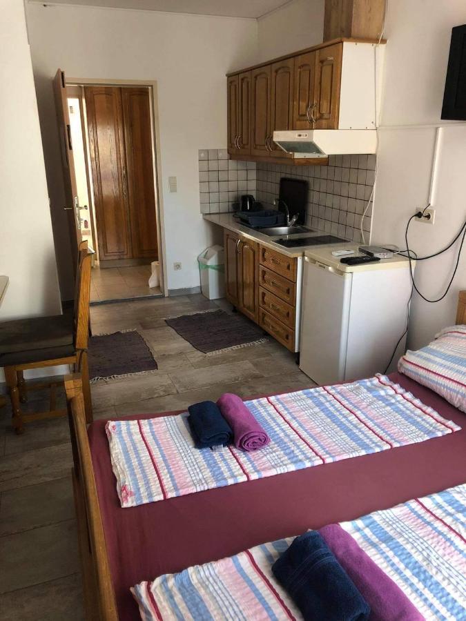 Krk Kornic Apartments Chambre photo