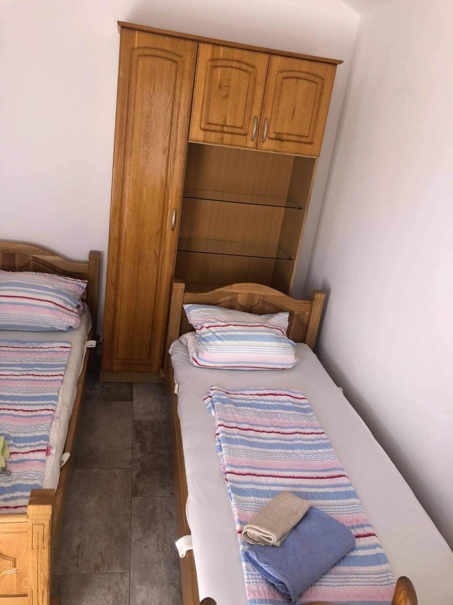 Krk Kornic Apartments Chambre photo
