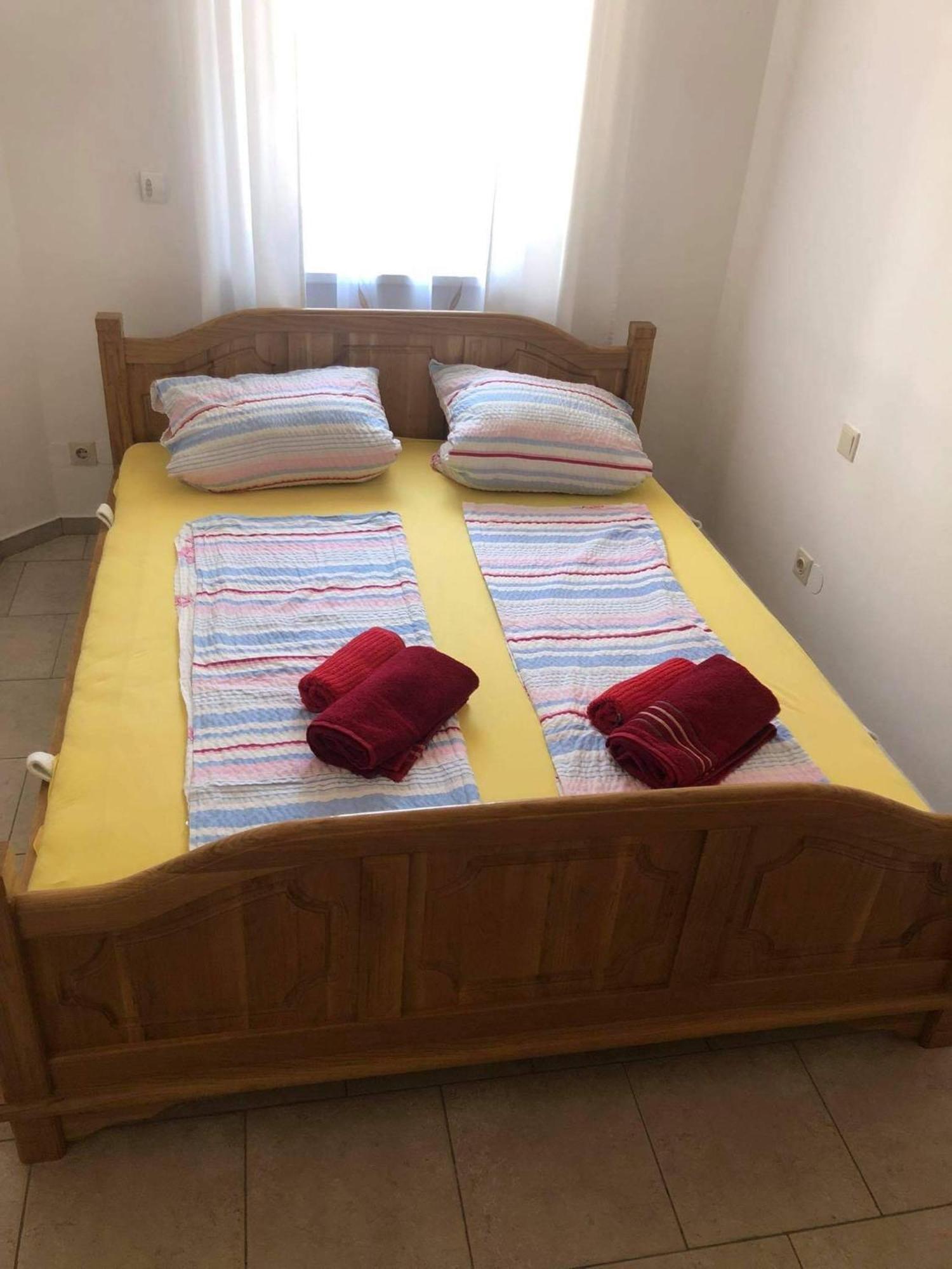 Krk Kornic Apartments Chambre photo