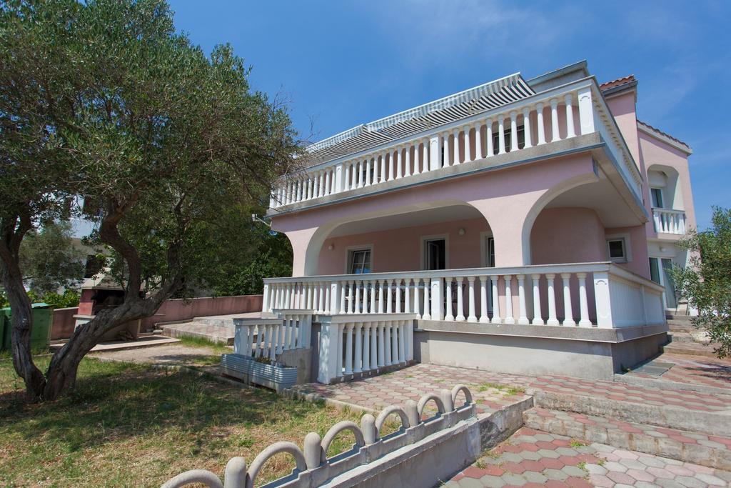 Krk Kornic Apartments Extérieur photo